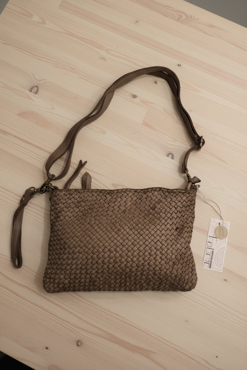 Borsa Nappa Pochette Intreccio
