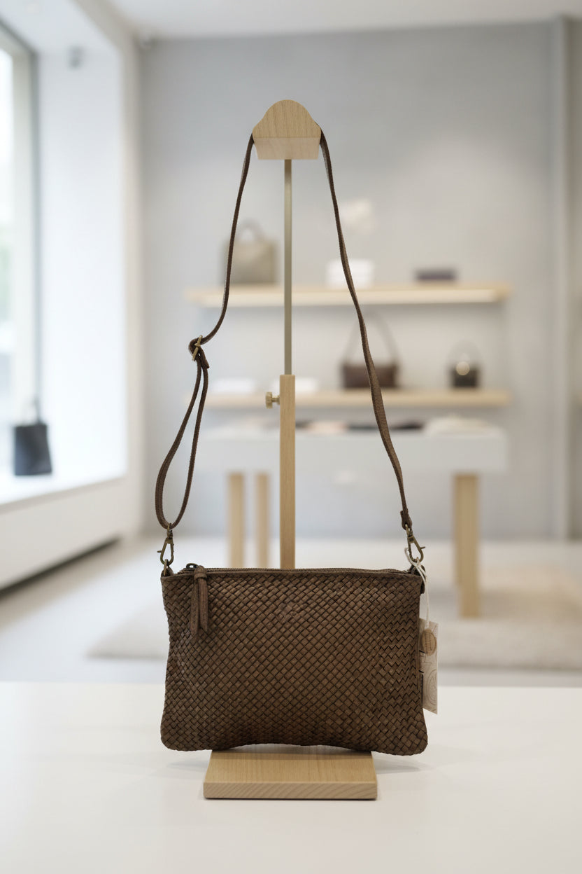 Borsa Nappa Pochette Intreccio